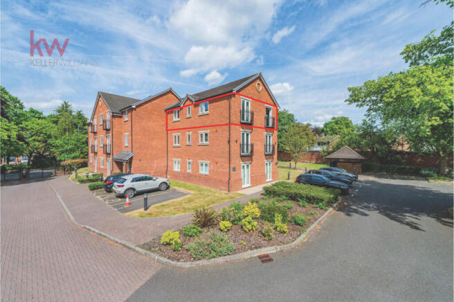 2 bed property, in Apartment 7, £175,000