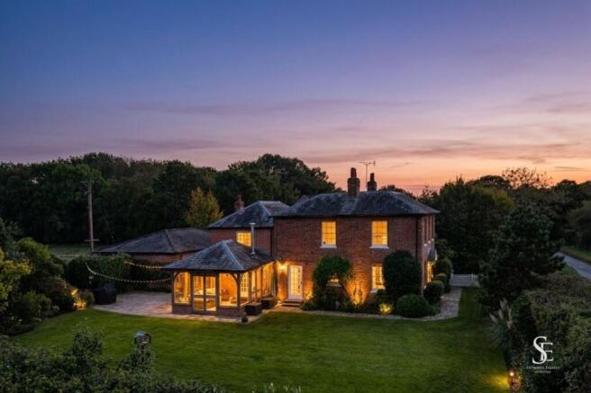5 bed property, in Buck Farm House, £1,800,000