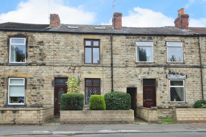2 bed property, in Flanshaw Lane, £170,000