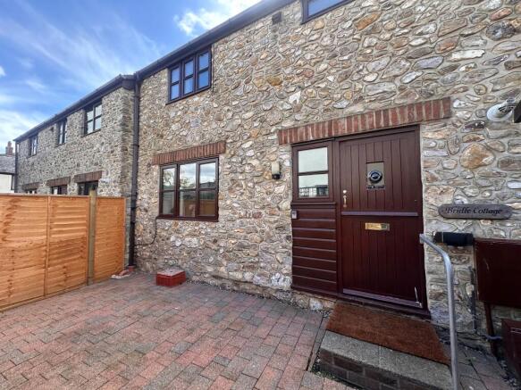 2 bed property, in Bath Street, £167,000
