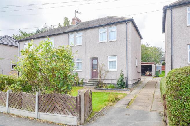 3 bed property, in St. Oswald Road, £125,000
