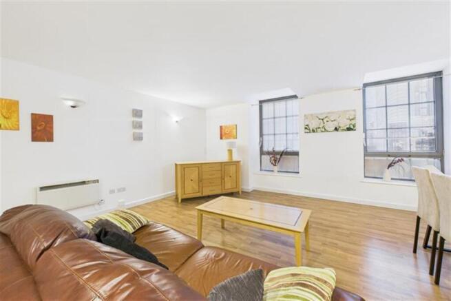 1 bed property, in The Hicking Building, £100,000