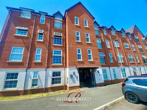 2 bed property, in Llys Nantgarw, £105,000