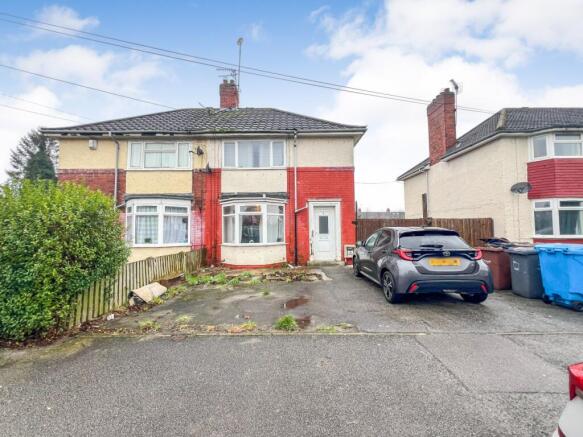 3 bed property, in Bainton Grove, £100,000