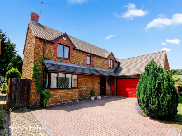 4 bed property, in Churchfields, £600,000