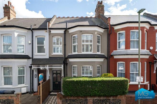 3 bed property, in Churchfield Avenue, £900,000