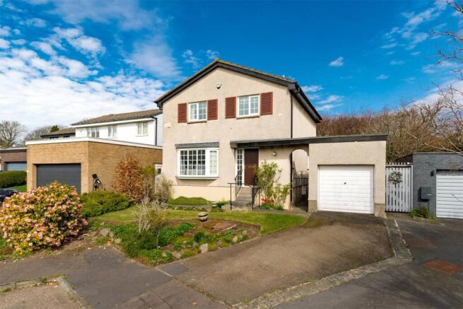 3 bed property, in Winton Grove, £450,000