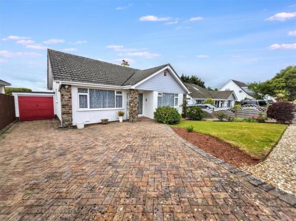 3 bed property, in Livermead, £475,000