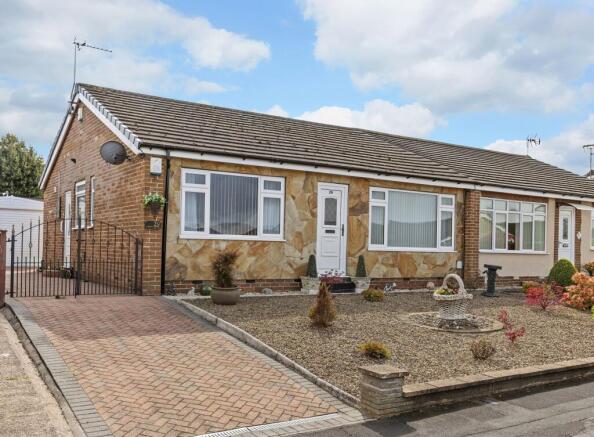3 bed property, in Dane Avenue, £260,000