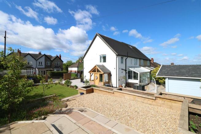 4 bed property, in Nursery Lane, £475,000