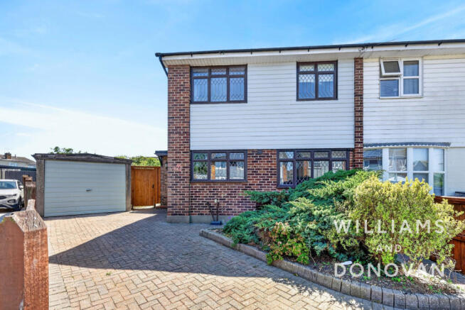 3 bed property, in Woodcote Way, £390,000