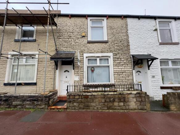2 bed property, in Queensberry Road, £85,000