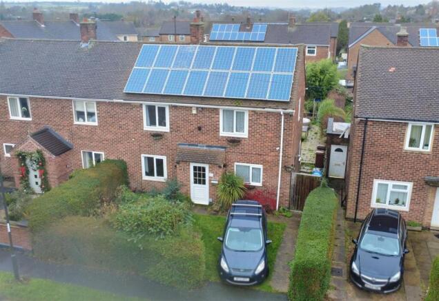 3 bed property, in Rutland Avenue, £195,000