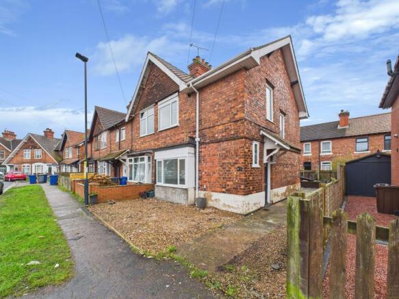 3 bed property, in Olympia Crescent, £155,000