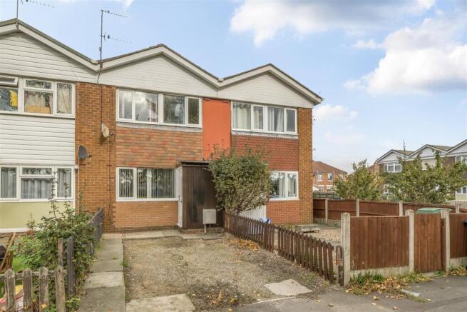 3 bed property, in 33 Albert Square, £100,000