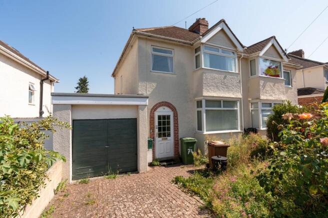 3 bed property, in Montagu Road, £400,000