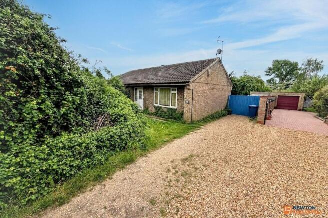 4 bed property, in Station Road, £295,000