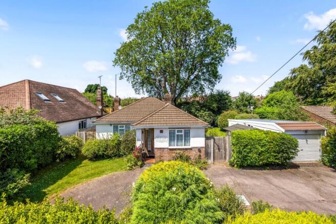 3 bed property, in College Lane, £600,000
