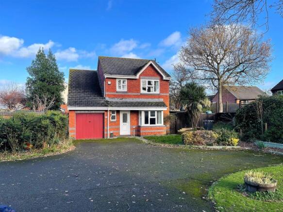 4 bed property, in Blackmore Mews, £475,000