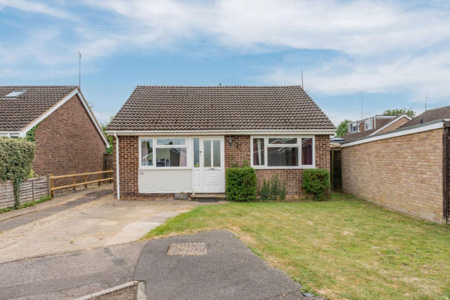 4 bed property, in Fleetwood Gardens, £350,000