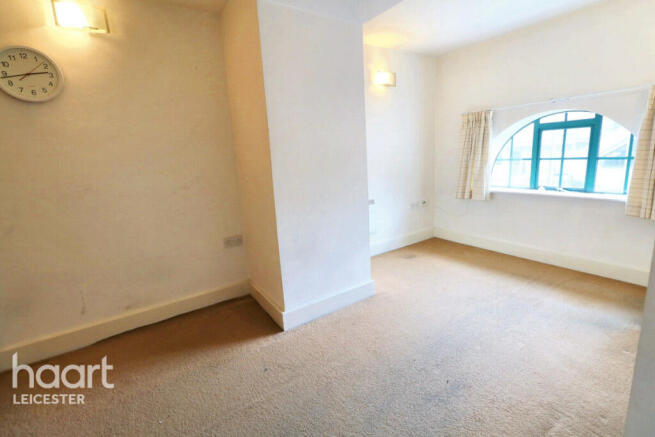 1 bed property, in Rutland Street, £60,000