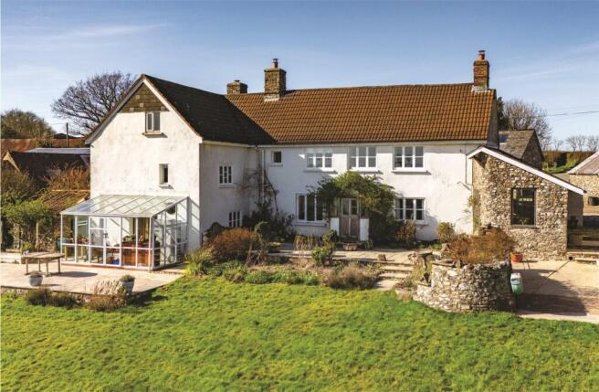 6 bed property, in Luppitt, £1,350,000