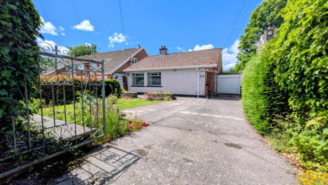 2 bed property, in The Elms, £239,950