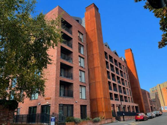 2 bed property, in Ironworks, £265,000