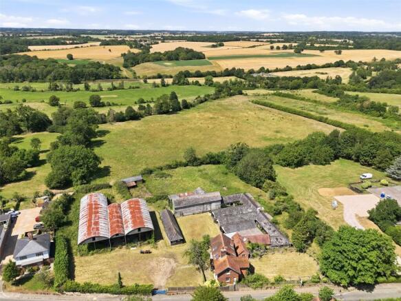 4 bed property, in Ware Road, £1,285,000