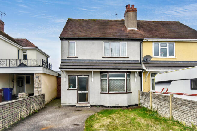 2 bed property, in 357 Pye Green Road, £98,000