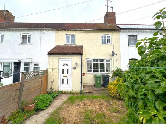 2 bed property, in Merstow Cottages, £145,000
