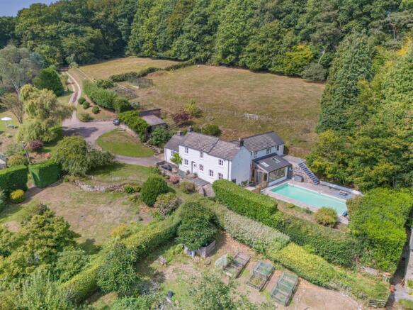 3 bed property, in Barbadoes Hill, £950,000