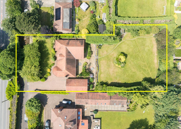 3 bed property, in Liverpool Road, £625,000