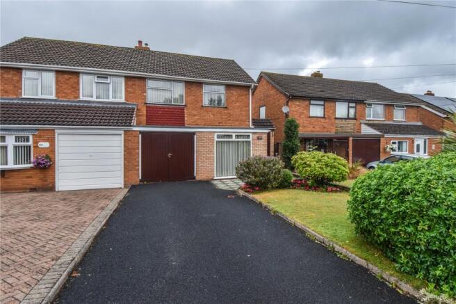 3 bed property, in Millfield Road, £275,000