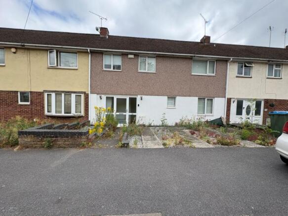 3 bed property, in 36 Dormer Harris Avenue, £140,000