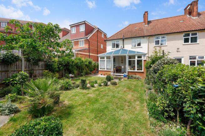 3 bed property, in Central Road, £539,000