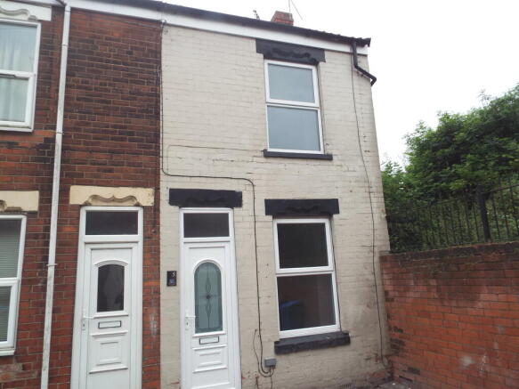 2 bed property, in 5 Kirkstead Avenue, £80,000