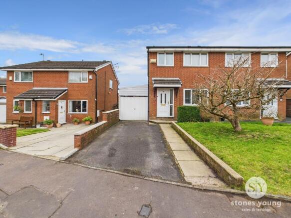 3 bed property, in Full View, £165,000