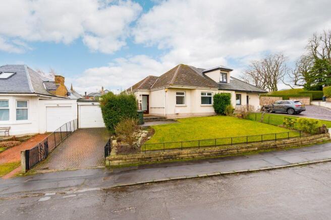 3 bed property, in 33 Craiglockhart Dell Road, £390,000