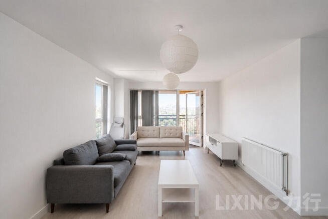 2 bed property, in Tabbard Apartments, £485,000