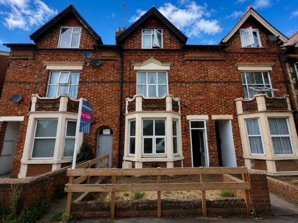 6 bed property, in Middleton Road, £460,000