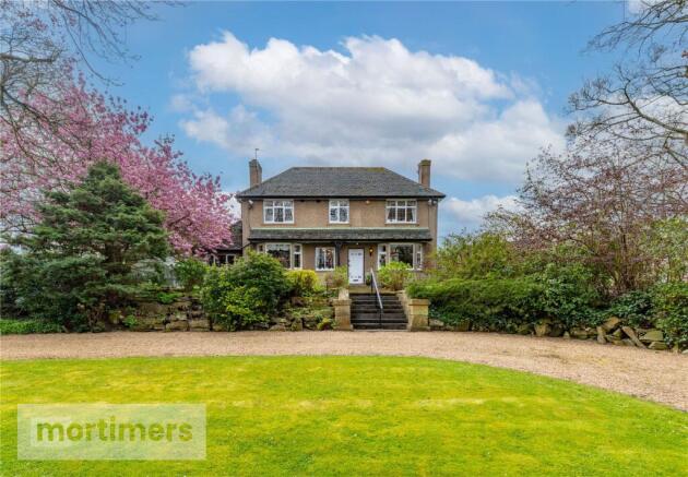 4 bed property, in Church Street, £500,000