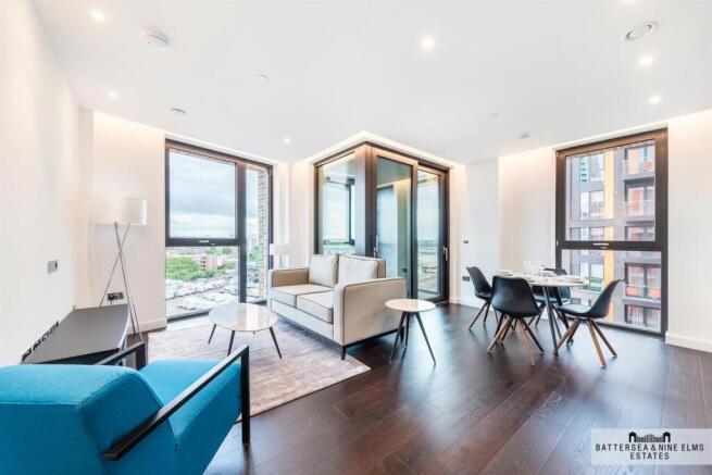 2 bed property, in Madeira Tower, £725,000