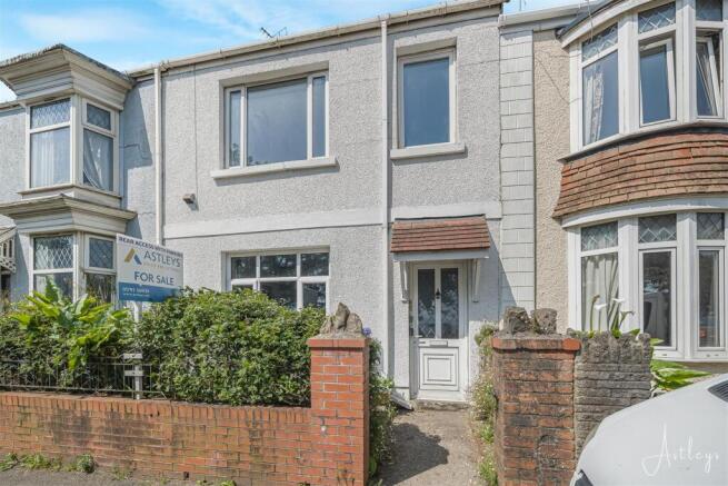 3 bed property, in Mumbles Road, £325,000