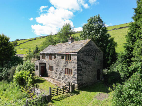 2 bed property, in Lane Top House, £575,000