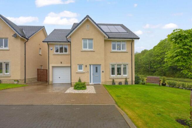4 bed property, in Beaton Drive, £449,995