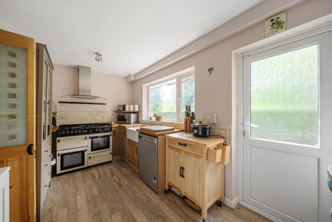 3 bed property, in Kenley Lane, £600,000