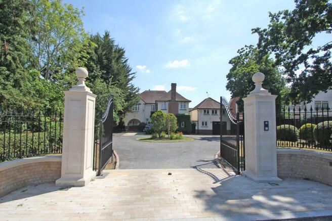 6 bed property, in Beech Hill, £4,450,000