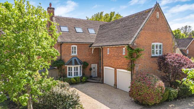 5 bed property, in Hazel Grove, £1,500,000