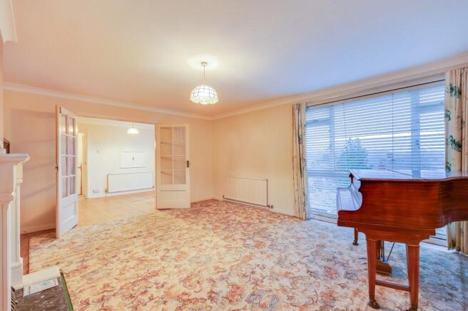 4 bed property, in Millbrook Heights, £365,000